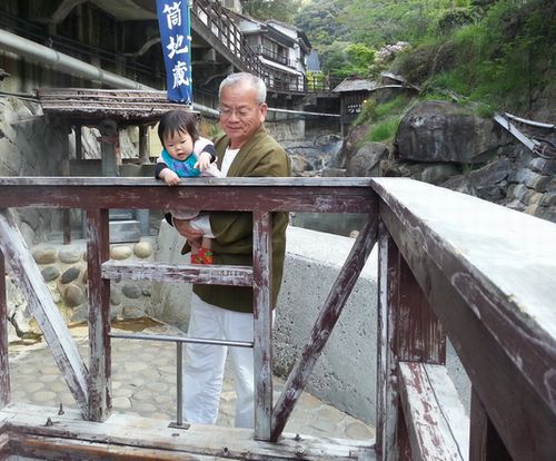 田辺市本宮町、湯の峰温泉の温泉玉子